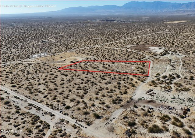 E 125th Street, Littlerock, CA 93543