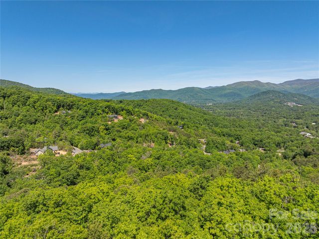 146 Settings Boulevard, Black Mountain, NC 28711