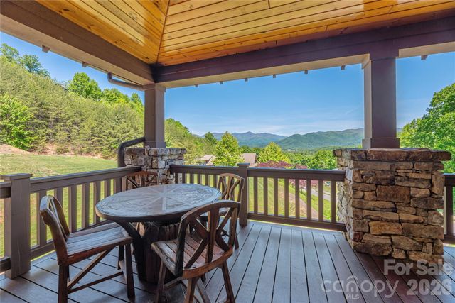 146 Settings Boulevard, Black Mountain, NC 28711