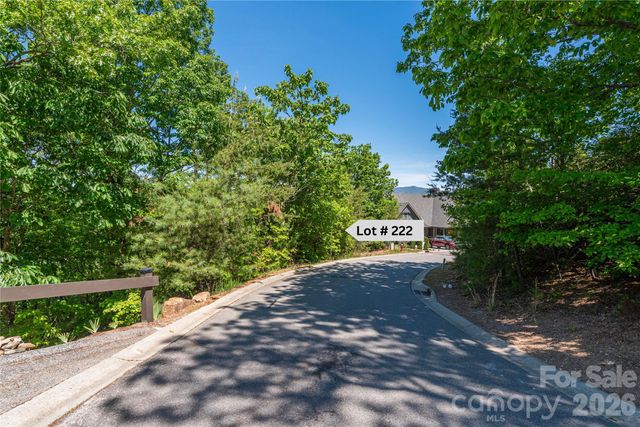 146 Settings Boulevard, Black Mountain, NC 28711