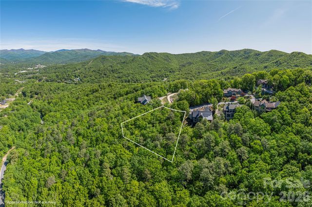 146 Settings Boulevard, Black Mountain, NC 28711