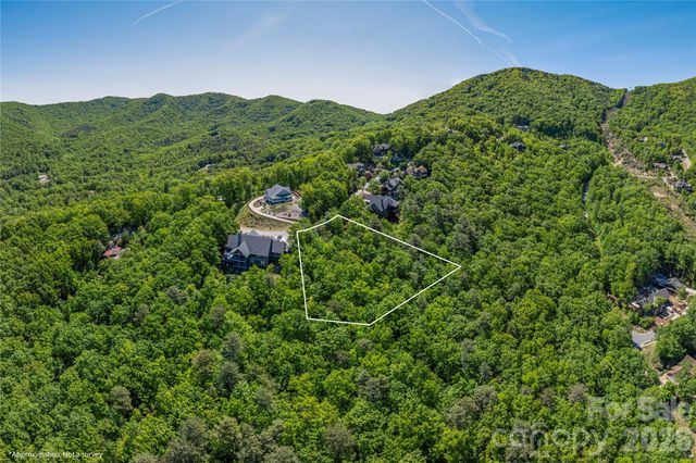 146 Settings Boulevard, Black Mountain, NC 28711