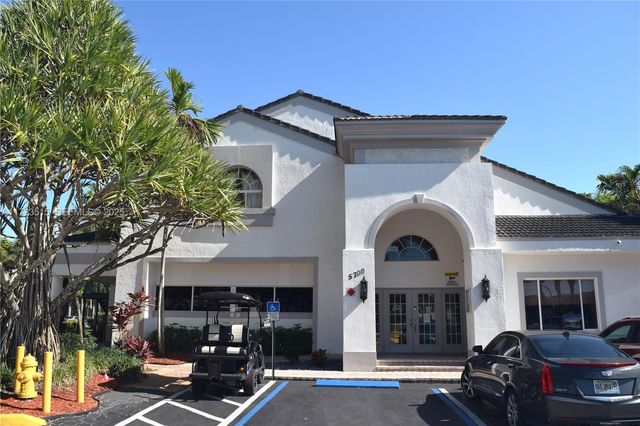 5628 Rock Island Road 185, Tamarac, FL 33319