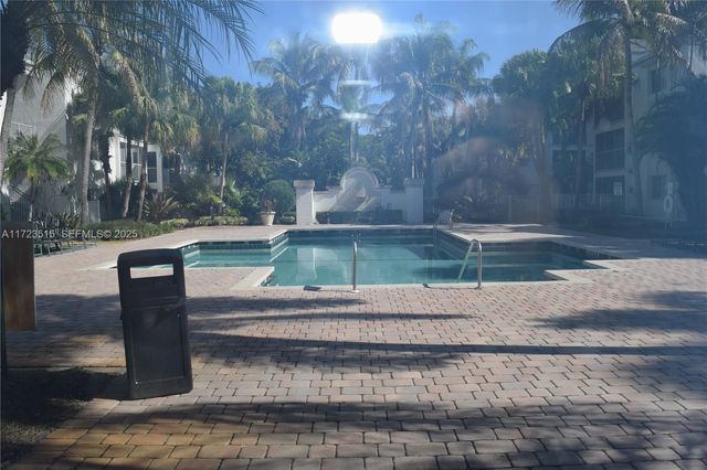 5628 Rock Island Road 185, Tamarac, FL 33319