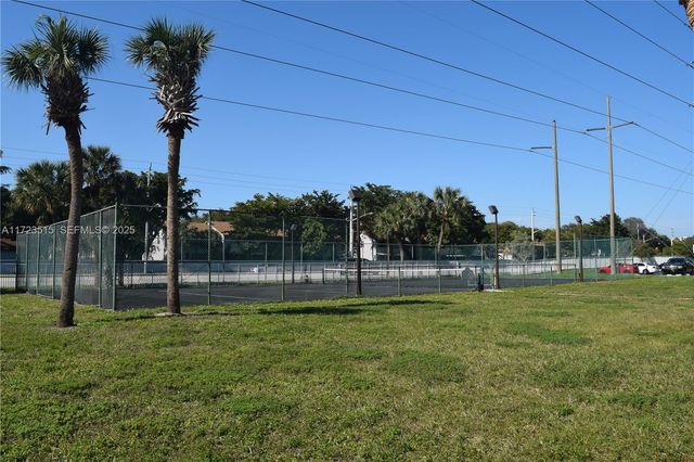 5628 Rock Island Road 185, Tamarac, FL 33319