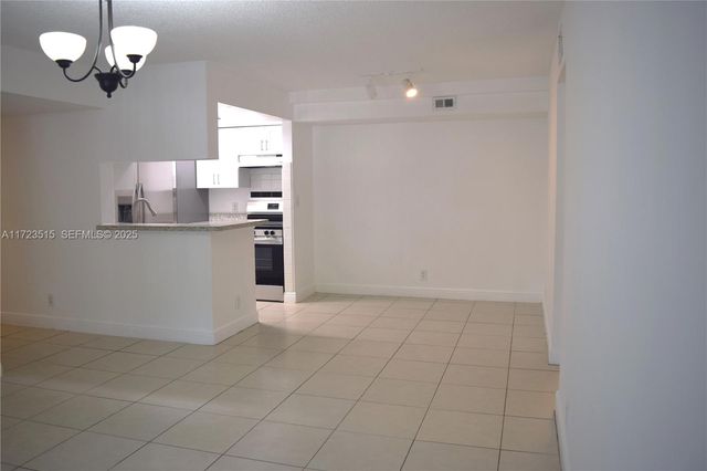 5628 Rock Island Road 185, Tamarac, FL 33319