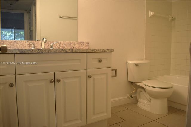 5628 Rock Island Road 185, Tamarac, FL 33319