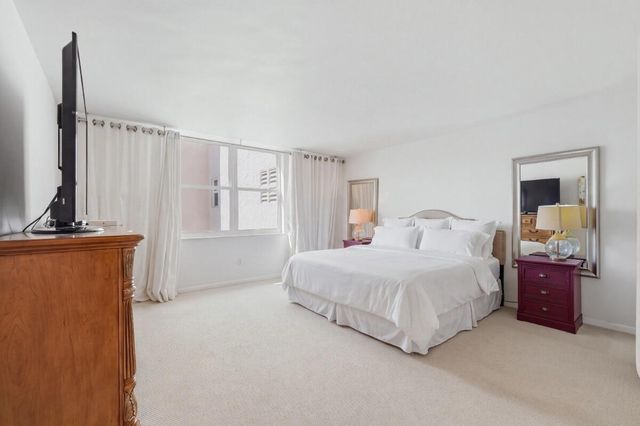 1865 S OCEAN Drive 16H, Hallandale Beach, FL 33009