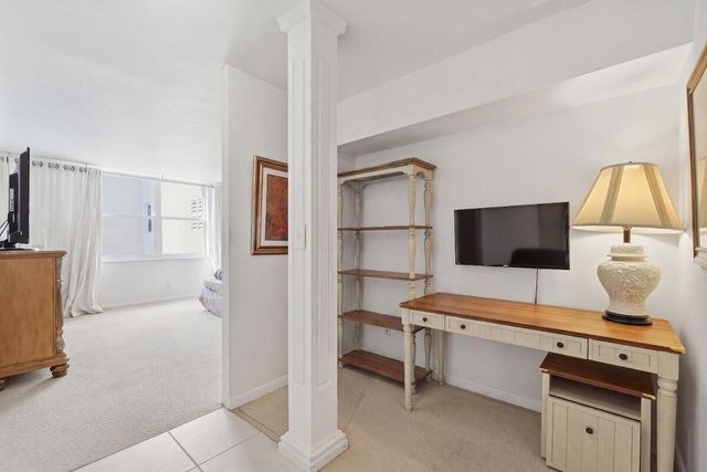 1865 S OCEAN Drive 16H, Hallandale Beach, FL 33009