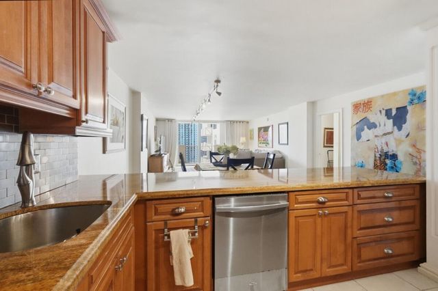 1865 S OCEAN Drive 16H, Hallandale Beach, FL 33009