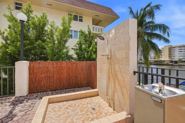 1865 S OCEAN Drive 16H, Hallandale Beach, FL 33009
