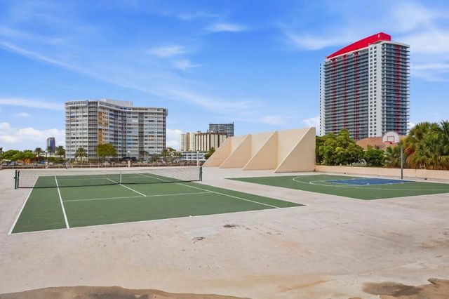 1865 S OCEAN Drive 16H, Hallandale Beach, FL 33009