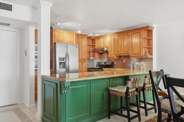1865 S OCEAN Drive 16H, Hallandale Beach, FL 33009