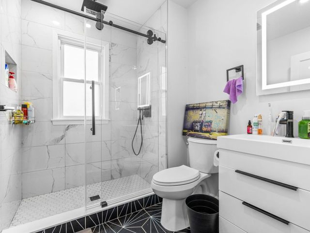 5 Dickson St 1, Somerville, MA 02144