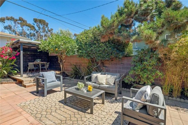 13034 Hindry Avenue, Hawthorne, CA 90250