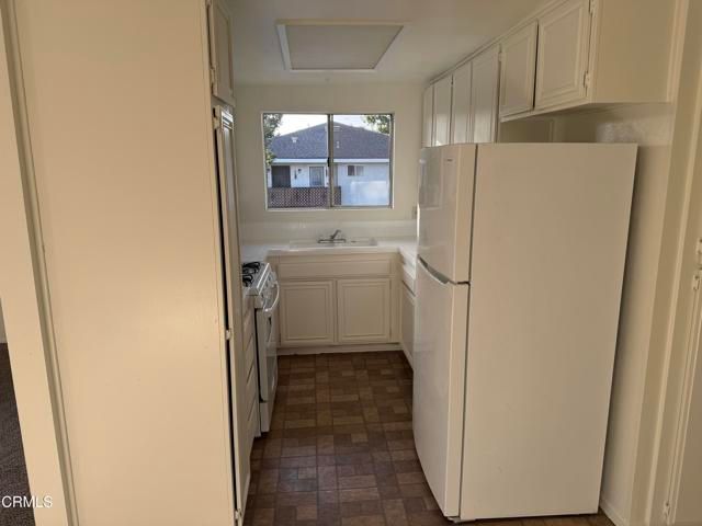 1127 Acadia Place, Ventura, CA 93003