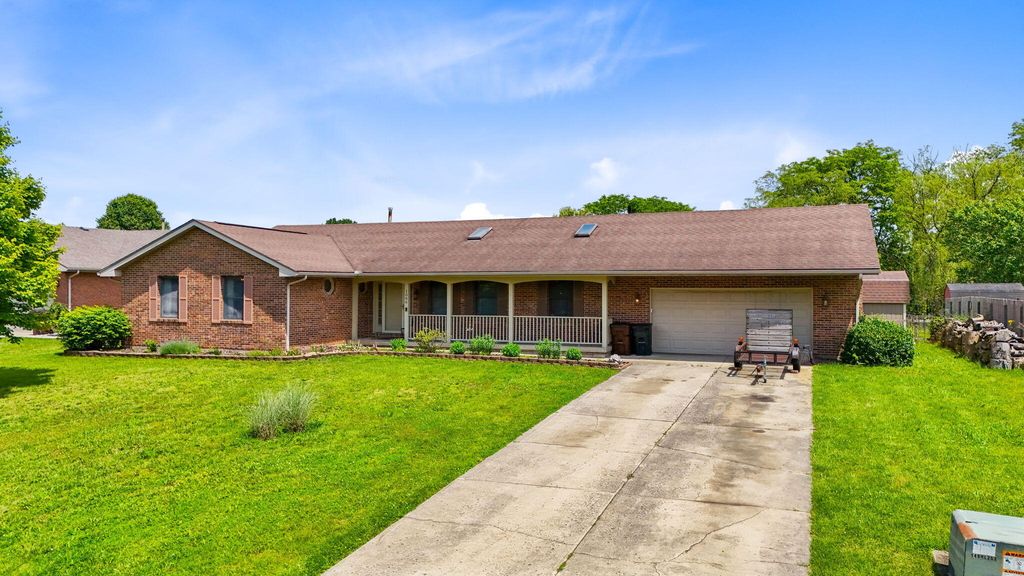 1006 Blue Jay Drive 1006 Blue Jay Drive, Enon, OH 45323