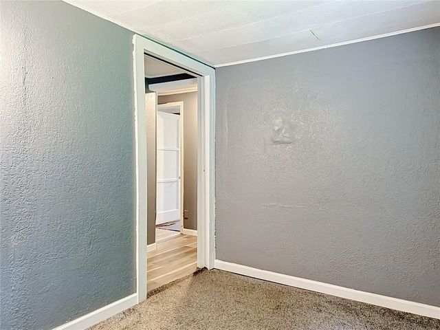 1880 CR 422, Lake Panasoffkee, FL 33538