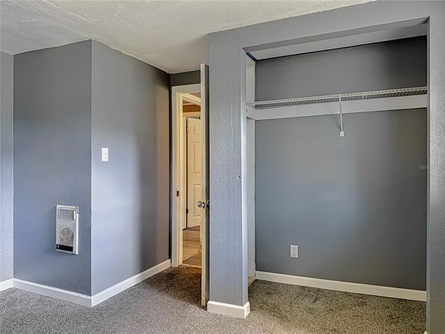 1880 CR 422, Lake Panasoffkee, FL 33538
