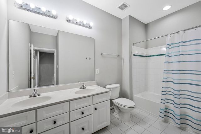 22247 WATERBERRY TER, Ashburn, VA 20148