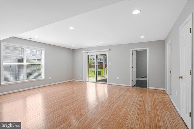 22247 WATERBERRY TER, Ashburn, VA 20148