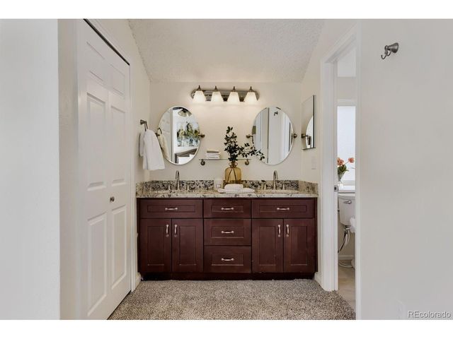6640 S Heritage Pl W, Centennial, CO 80111