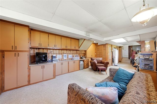 4290 Wildwood Dr, Clarence, NY 14221
