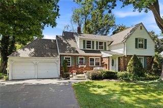 4290 Wildwood Dr, Clarence, NY 14221