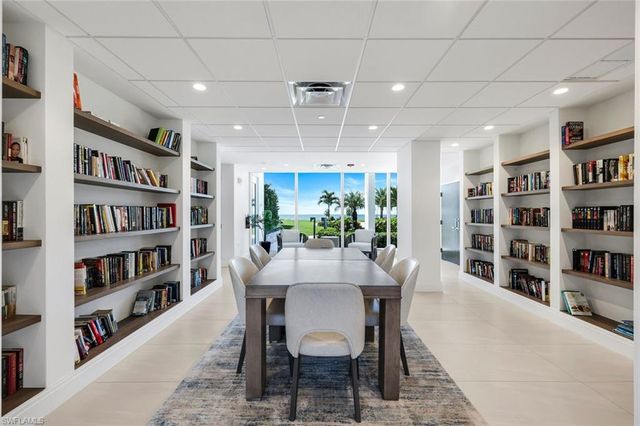 3443 Gulf Shore N BLVD N 313, Naples, FL 34103
