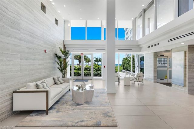 3443 Gulf Shore N BLVD N 313, Naples, FL 34103