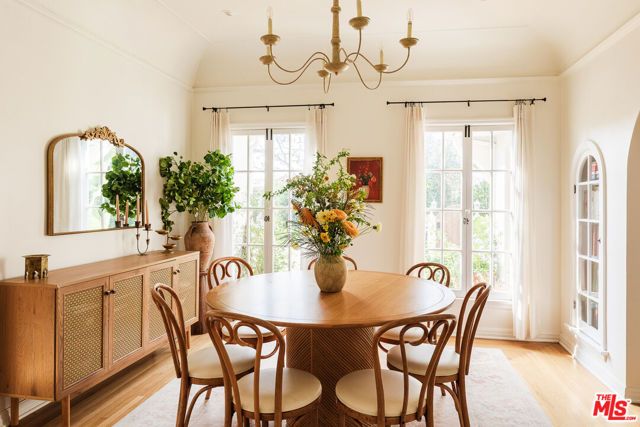 306 S Orange Drive, Los Angeles, CA 90036