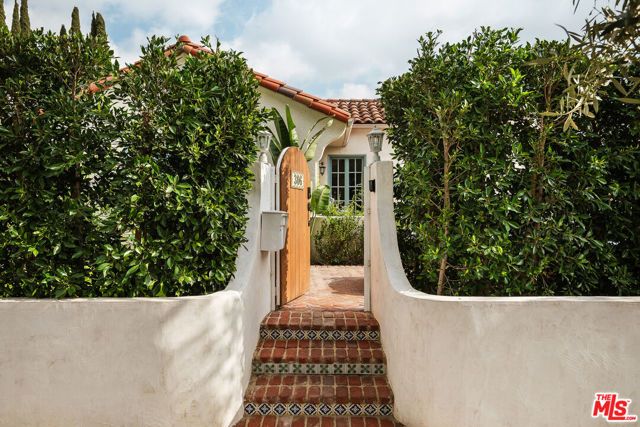 306 S Orange Drive, Los Angeles, CA 90036