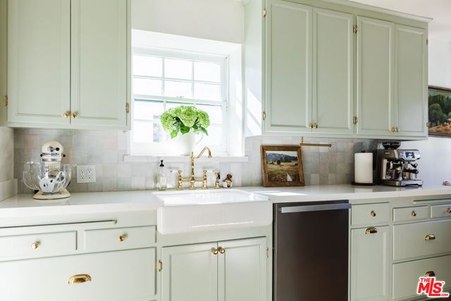 306 S Orange Drive, Los Angeles, CA 90036