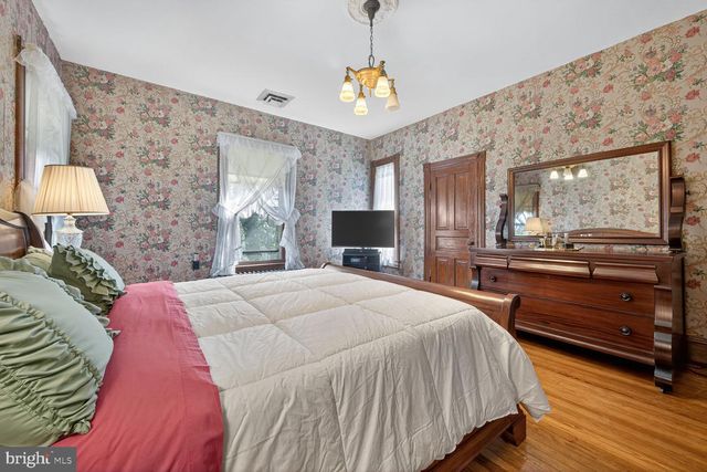 3911 PROSPECT ST, Kensington, MD 20895