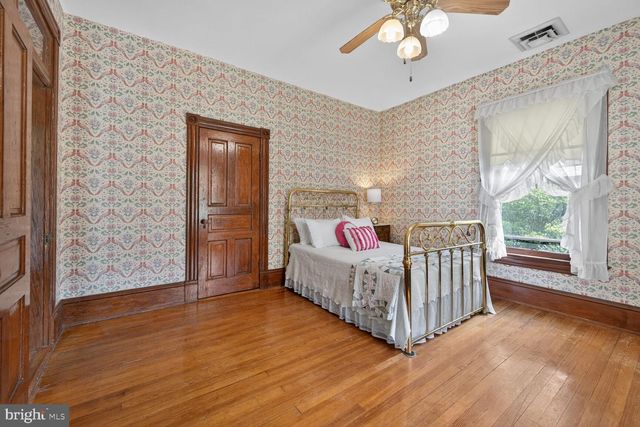3911 PROSPECT ST, Kensington, MD 20895