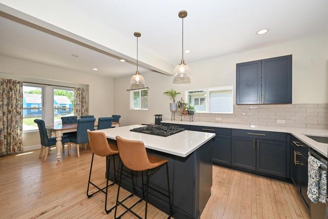 3725 S 5th PLACE, Milwaukee, WI 53207