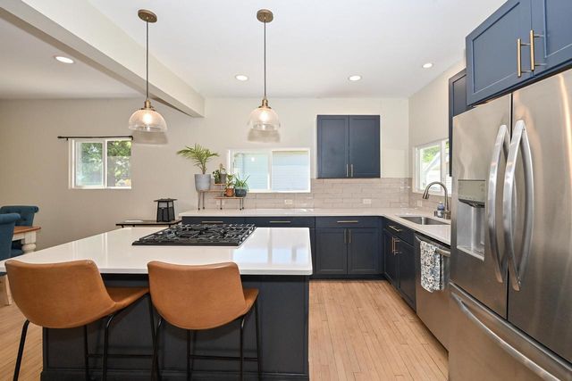 3725 S 5th PLACE, Milwaukee, WI 53207