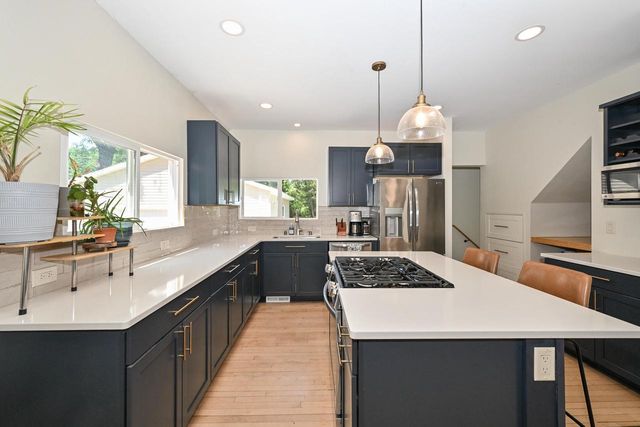 3725 S 5th PLACE, Milwaukee, WI 53207
