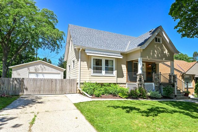 3725 S 5th PLACE, Milwaukee, WI 53207