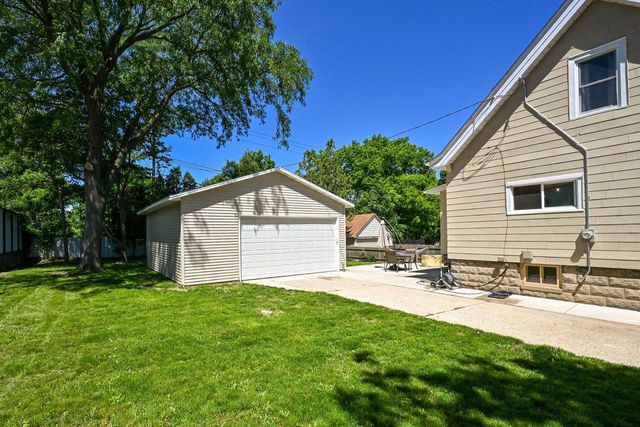 3725 S 5th PLACE, Milwaukee, WI 53207