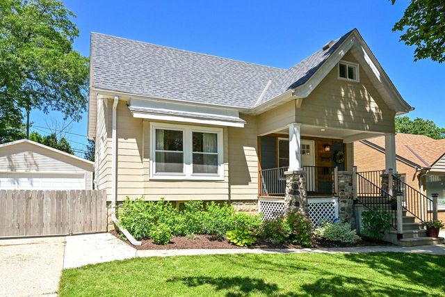 3725 S 5th PLACE, Milwaukee, WI 53207