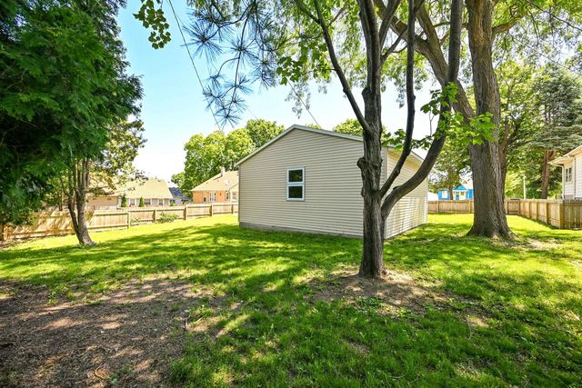 3725 S 5th PLACE, Milwaukee, WI 53207