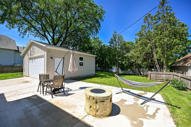 3725 S 5th PLACE, Milwaukee, WI 53207