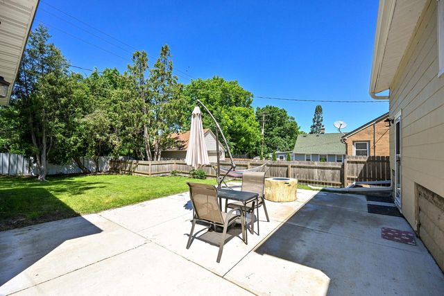 3725 S 5th PLACE, Milwaukee, WI 53207