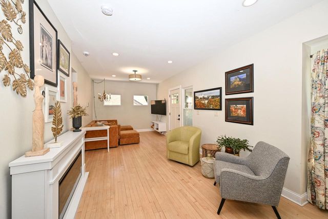 3725 S 5th PLACE, Milwaukee, WI 53207