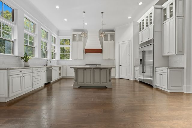 7718 River Crest Drive, Columbus, GA 31904