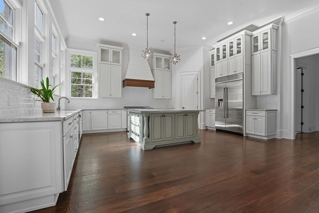 7718 River Crest Drive, Columbus, GA 31904