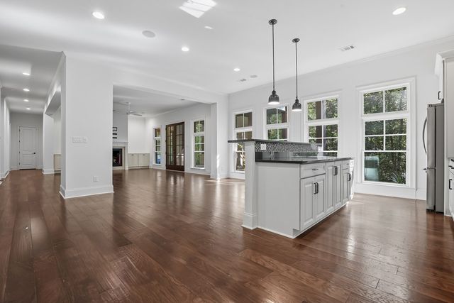 7718 River Crest Drive, Columbus, GA 31904