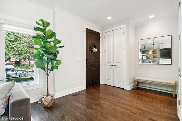 6324 N Keeler Avenue, Chicago, IL 60646