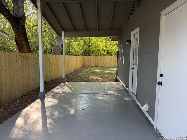 910 Crestfield, San Antonio, TX 78227